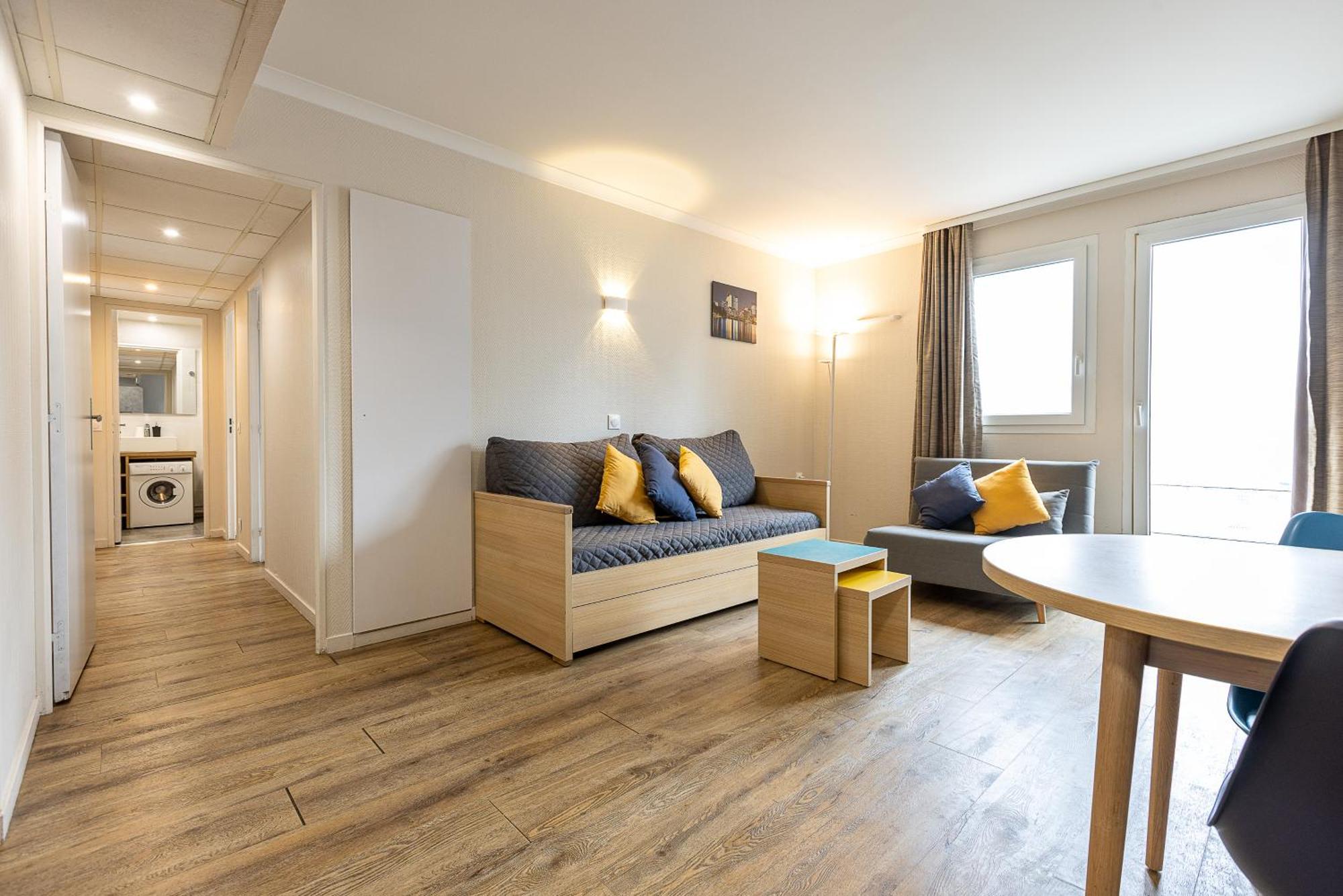 Star Of Life Apartment กูร์เบอวัวร์ ภายนอก รูปภาพ