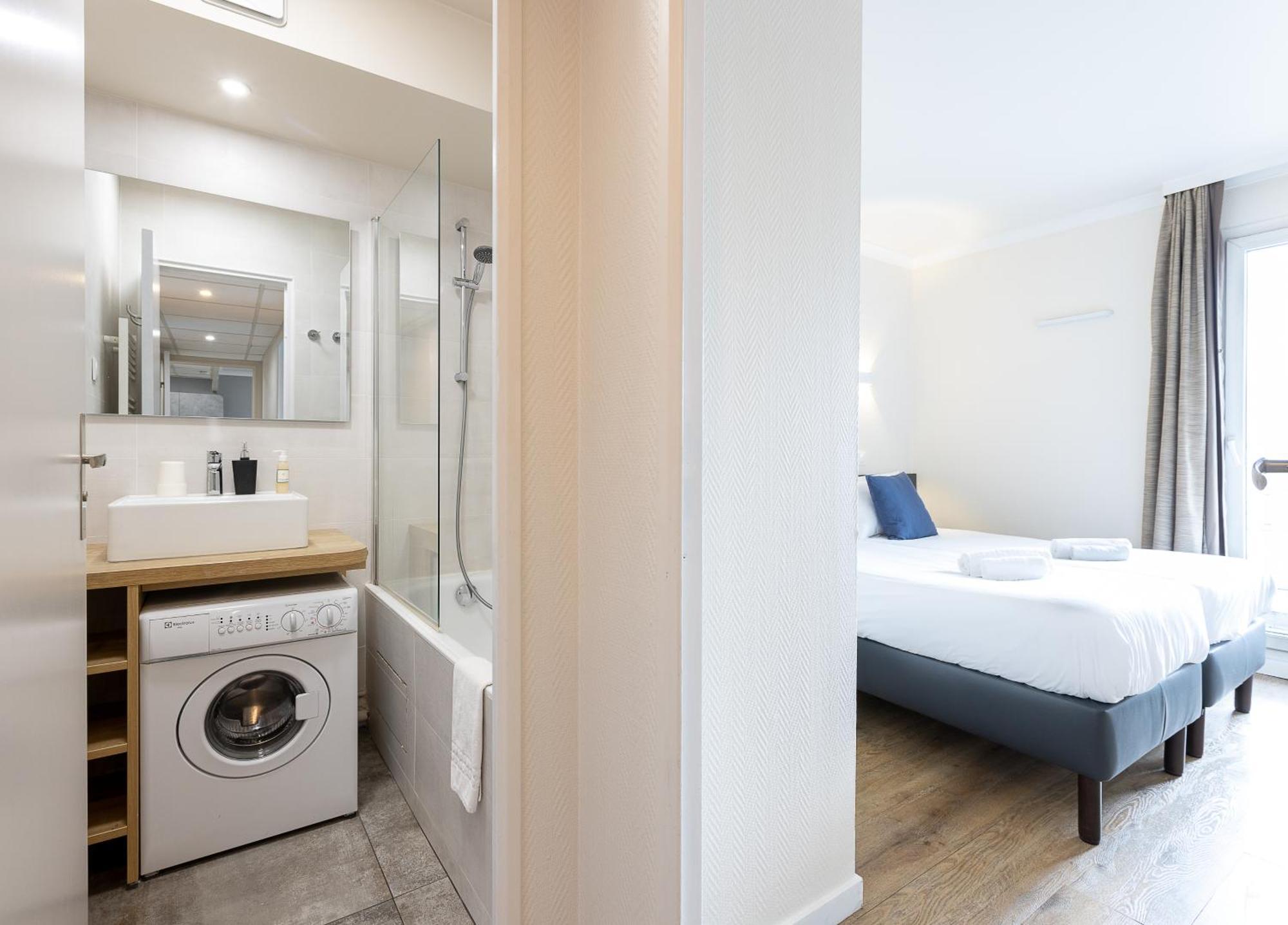 Star Of Life Apartment กูร์เบอวัวร์ ภายนอก รูปภาพ