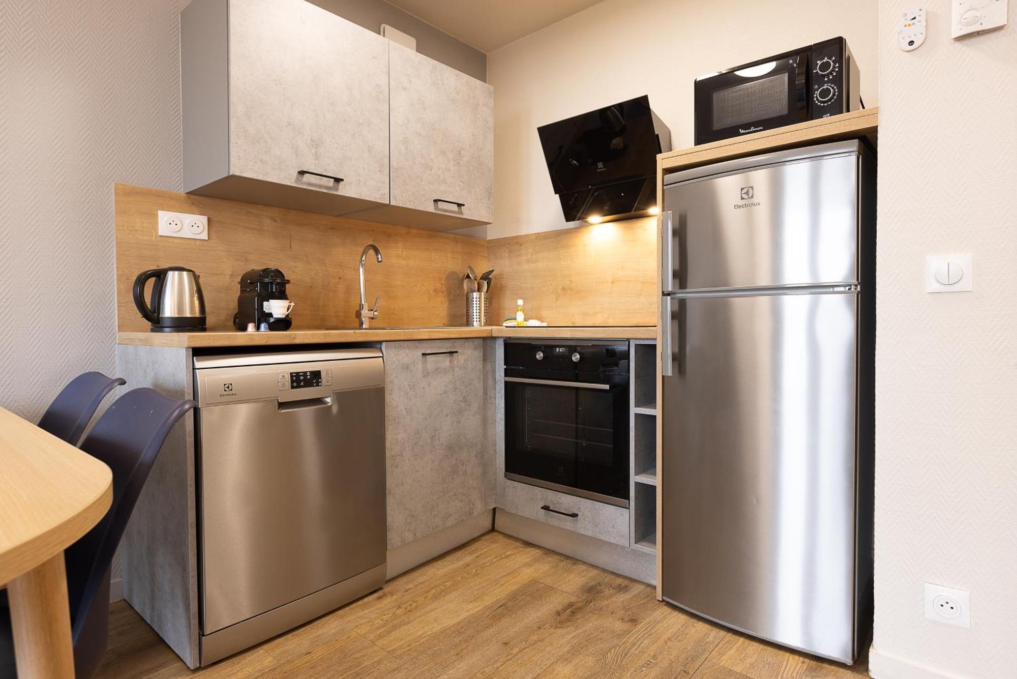 Star Of Life Apartment กูร์เบอวัวร์ ภายนอก รูปภาพ