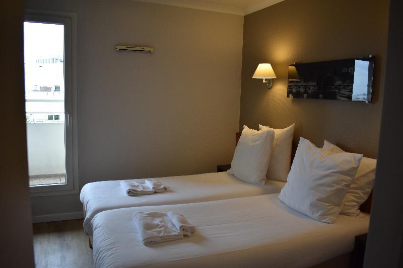 Star Of Life Apartment กูร์เบอวัวร์ ภายนอก รูปภาพ